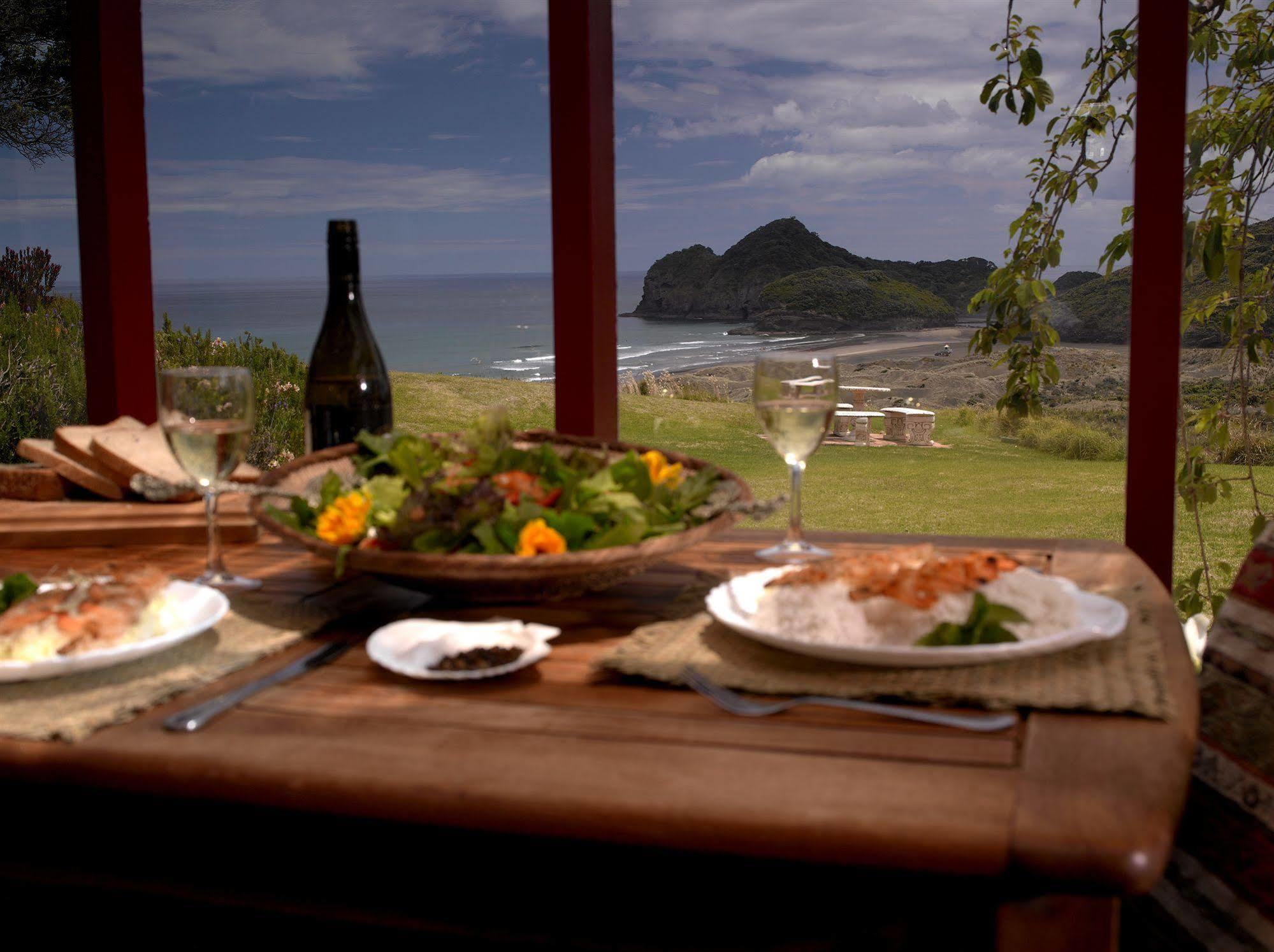 Bethells Beach Cottages Buitenkant foto