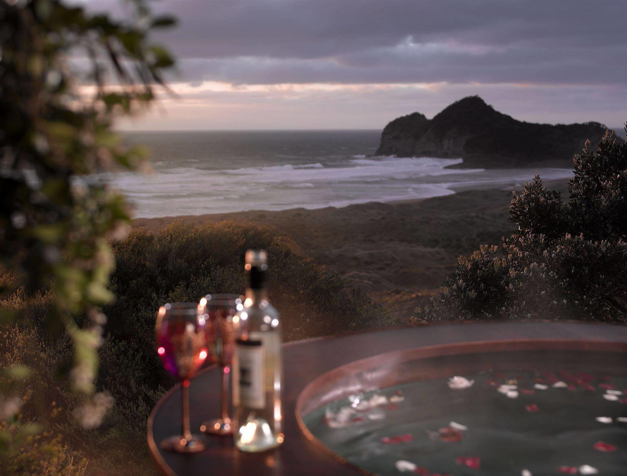 Bethells Beach Cottages Buitenkant foto
